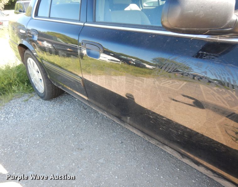 image for item DM3076 2009 Ford Crown Victoria Police Interceptor