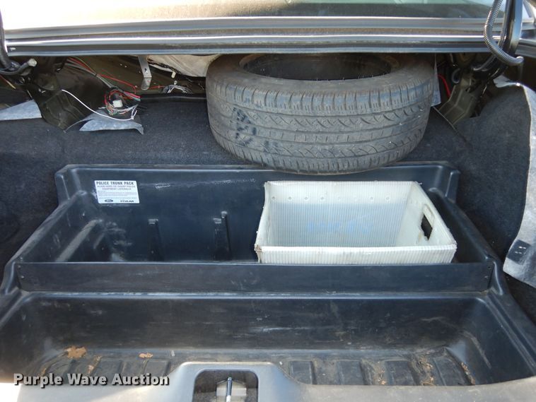 image for item DM3076 2009 Ford Crown Victoria Police Interceptor