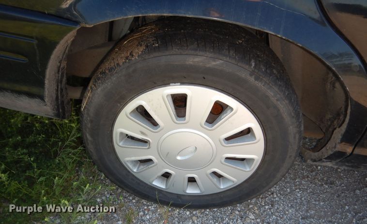 image for item DM3076 2009 Ford Crown Victoria Police Interceptor