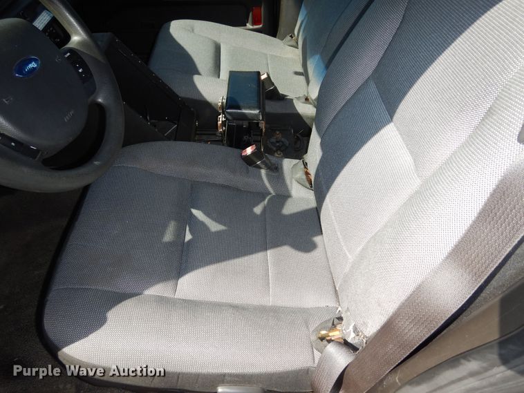 image for item DM3078 2008 Ford Crown Victoria Police Interceptor