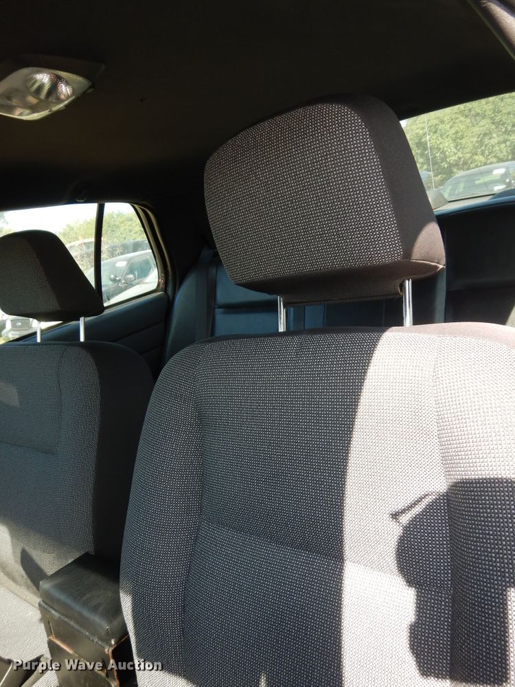 image for item DM3079 2004 Ford Crown Victoria Police Interceptor