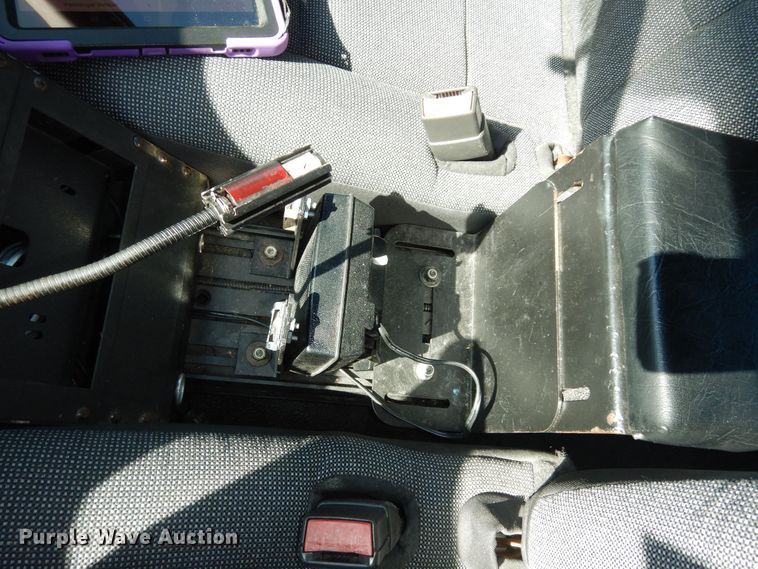 image for item DM3079 2004 Ford Crown Victoria Police Interceptor