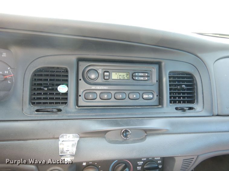 image for item DM3079 2004 Ford Crown Victoria Police Interceptor