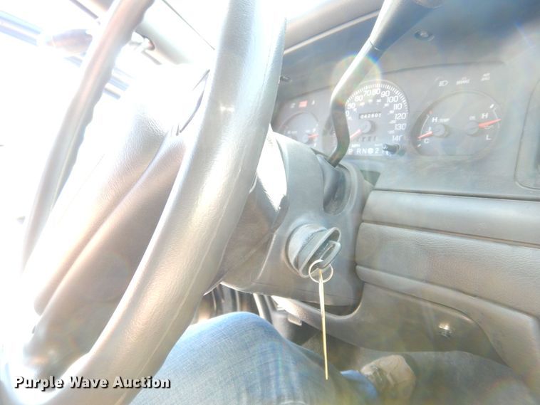 image for item DM3079 2004 Ford Crown Victoria Police Interceptor