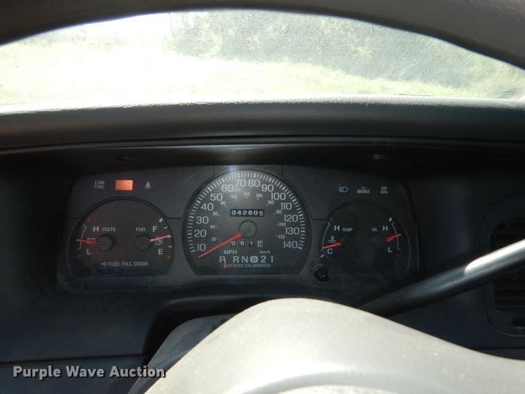 image for item DM3079 2004 Ford Crown Victoria Police Interceptor