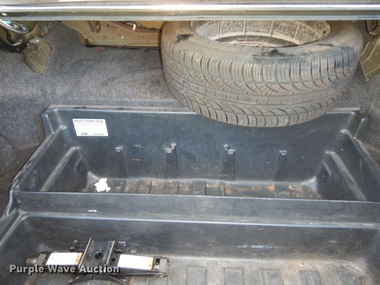 image for item DM3081 2008 Ford Crown Victoria Police Interceptor