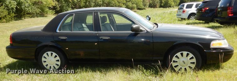 image for item DM3082 2009 Ford Crown Victoria Police Interceptor