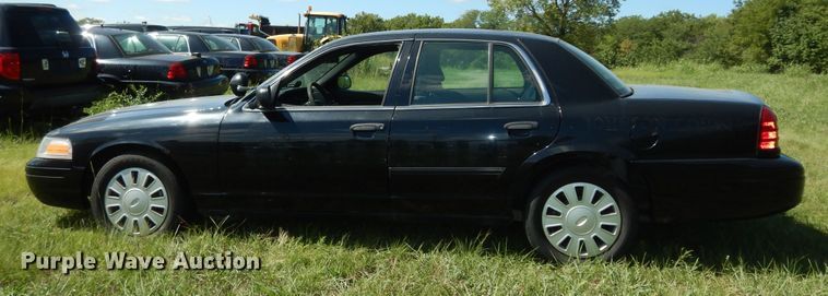 image for item DM3082 2009 Ford Crown Victoria Police Interceptor