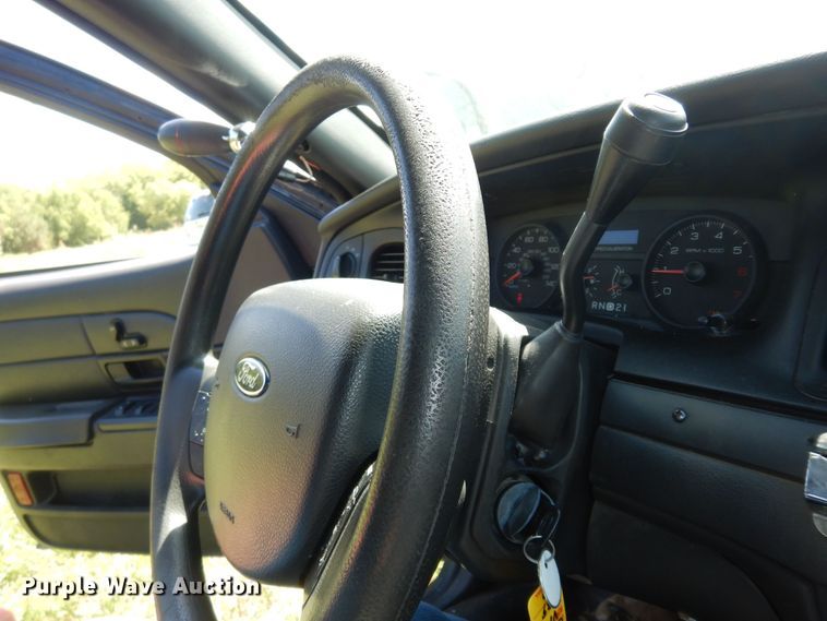 image for item DM3082 2009 Ford Crown Victoria Police Interceptor