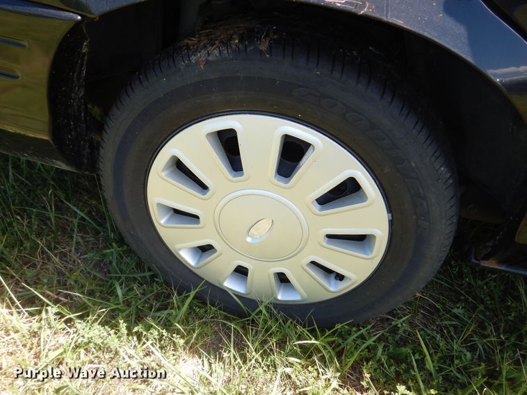 image for item DM3082 2009 Ford Crown Victoria Police Interceptor