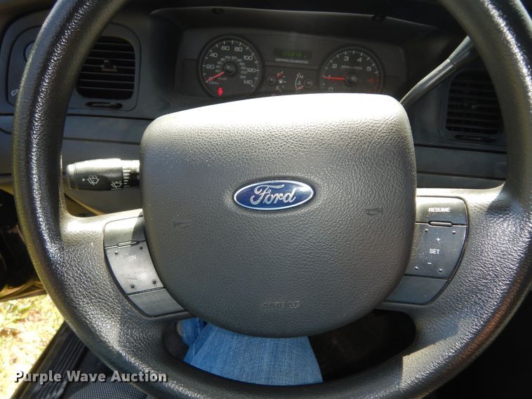 image for item DM3084 2008 Ford Crown Victoria Police Interceptor