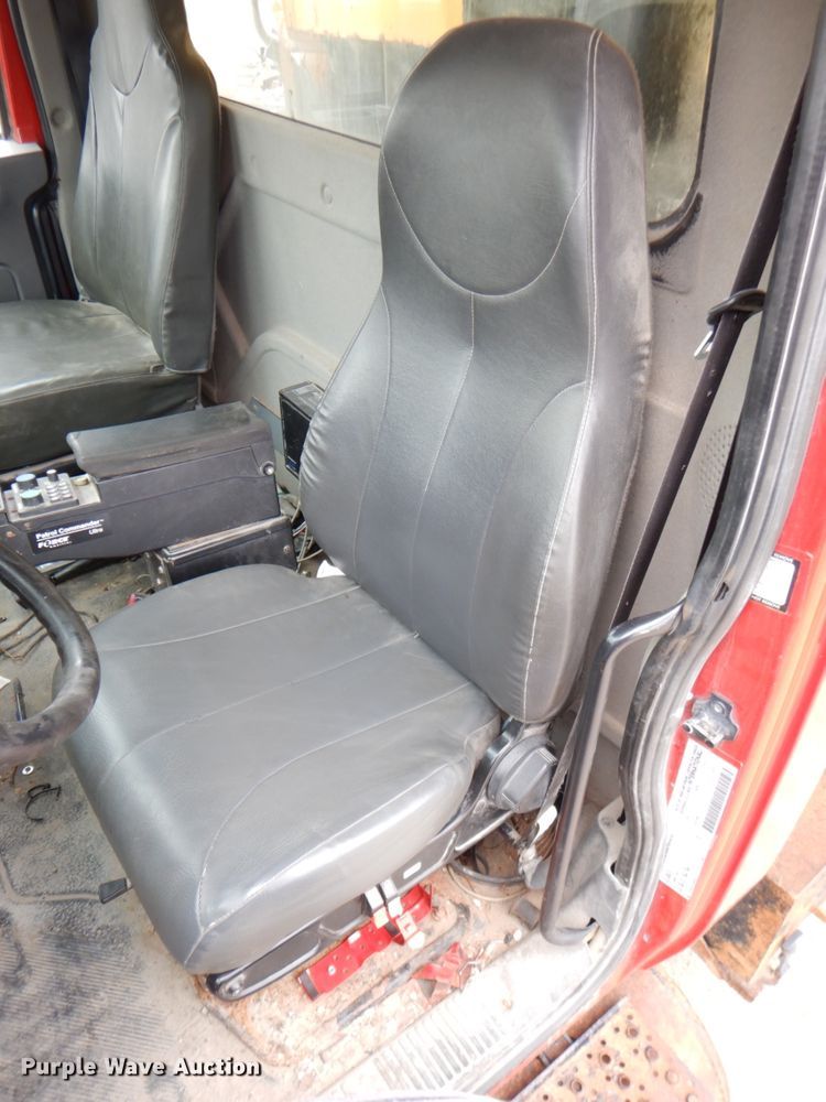 image for item DM6029 2008 International WorkStar 7400  dump truck