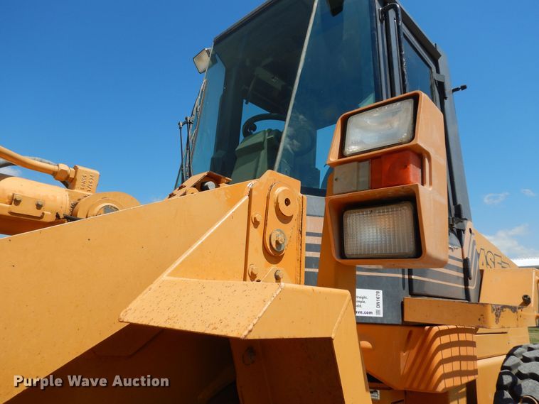 image for item DN1679 1995 Case 621B  wheel loader