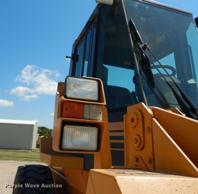 image for item DN1679 1995 Case 621B  wheel loader