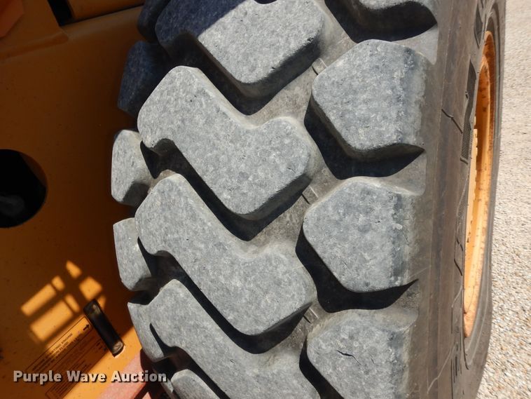 image for item DN1679 1995 Case 621B  wheel loader