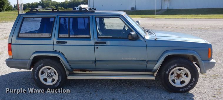 image for item DP0303 1999 Jeep Cherokee Sport  SUV