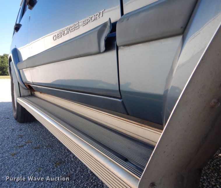 image for item DP0303 1999 Jeep Cherokee Sport  SUV