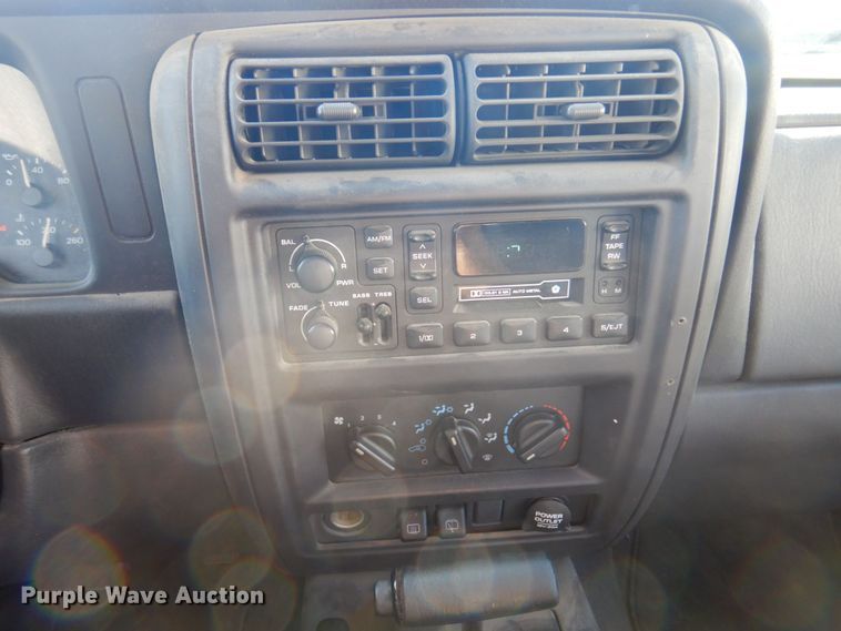 image for item DP0303 1999 Jeep Cherokee Sport  SUV