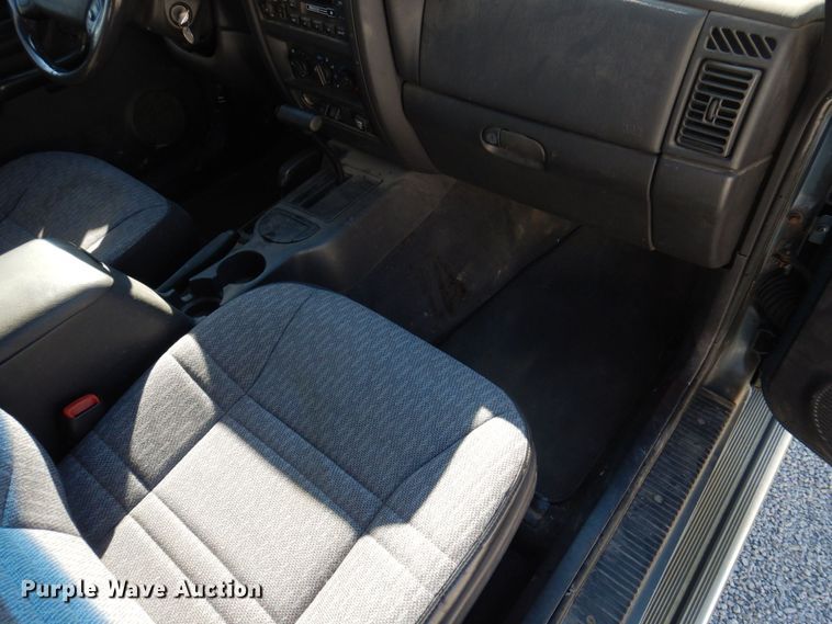 image for item DP0303 1999 Jeep Cherokee Sport  SUV