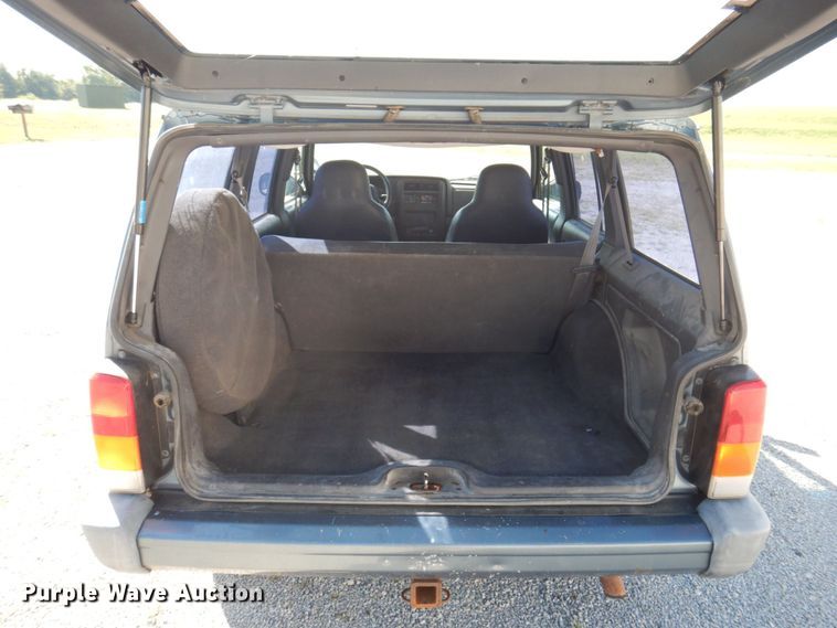 image for item DP0303 1999 Jeep Cherokee Sport  SUV