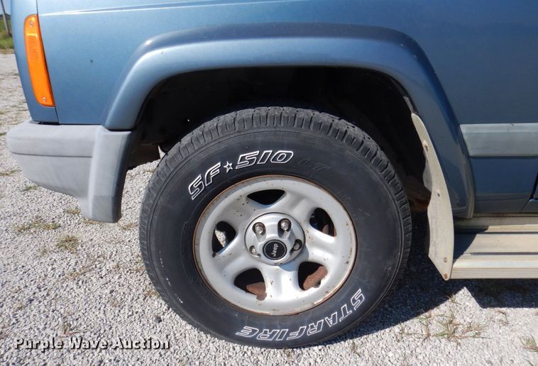 image for item DP0303 1999 Jeep Cherokee Sport  SUV