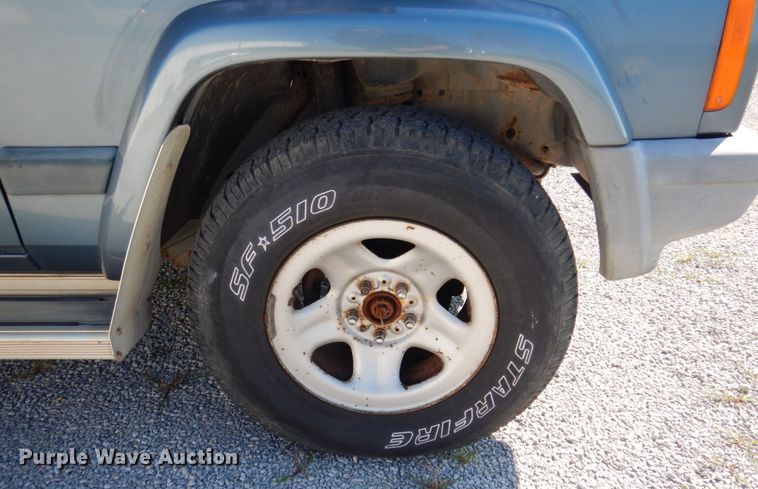 image for item DP0303 1999 Jeep Cherokee Sport  SUV