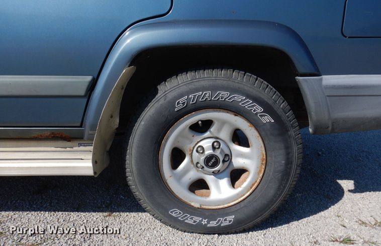 image for item DP0303 1999 Jeep Cherokee Sport  SUV