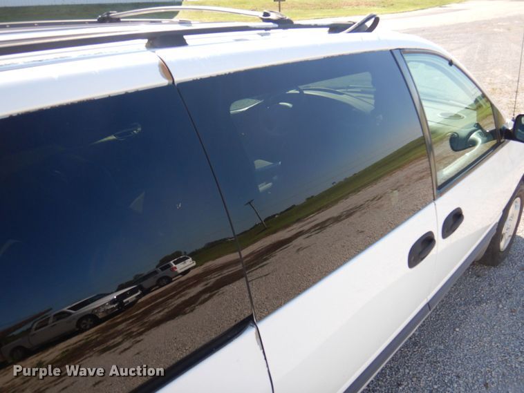 image for item DP0304 2000 Dodge Grand Caravan  van