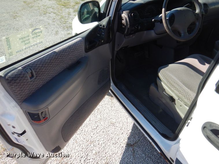 image for item DP0304 2000 Dodge Grand Caravan  van