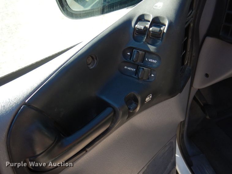 image for item DP0304 2000 Dodge Grand Caravan  van