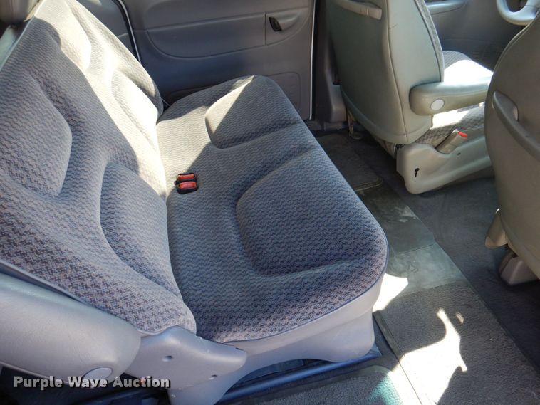 image for item DP0304 2000 Dodge Grand Caravan  van