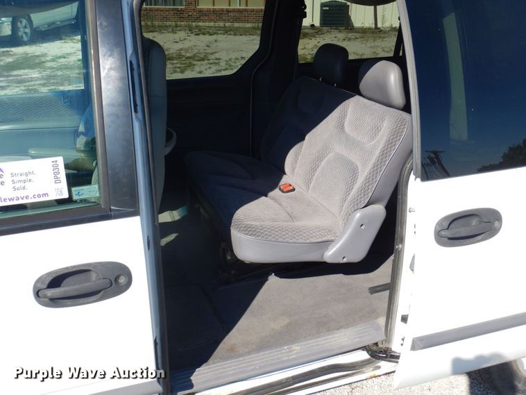 image for item DP0304 2000 Dodge Grand Caravan  van