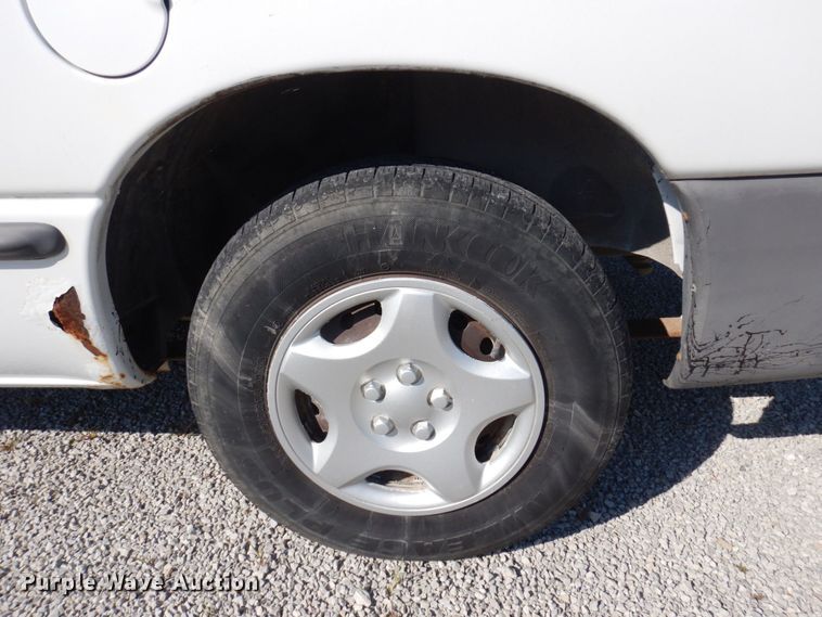 image for item DP0304 2000 Dodge Grand Caravan  van