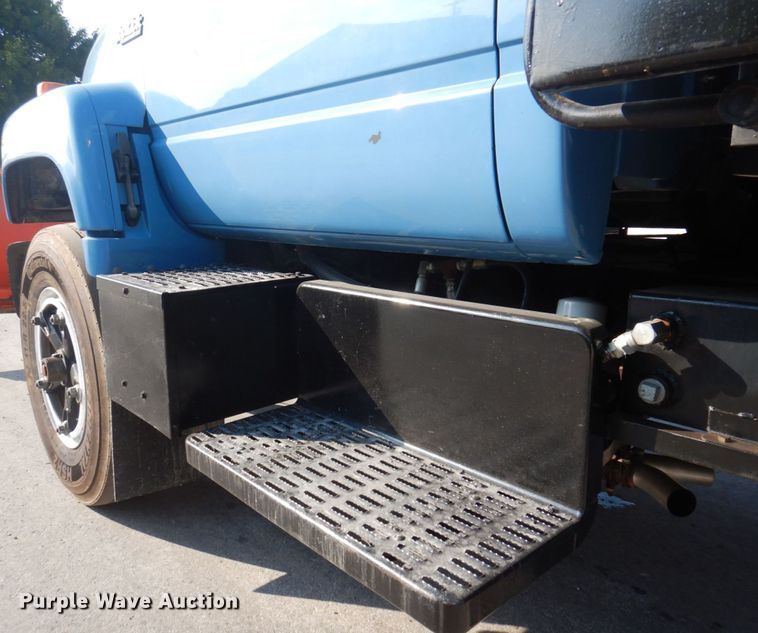 image for item DP0306 1991 GMC TopKick C6500  dump truck