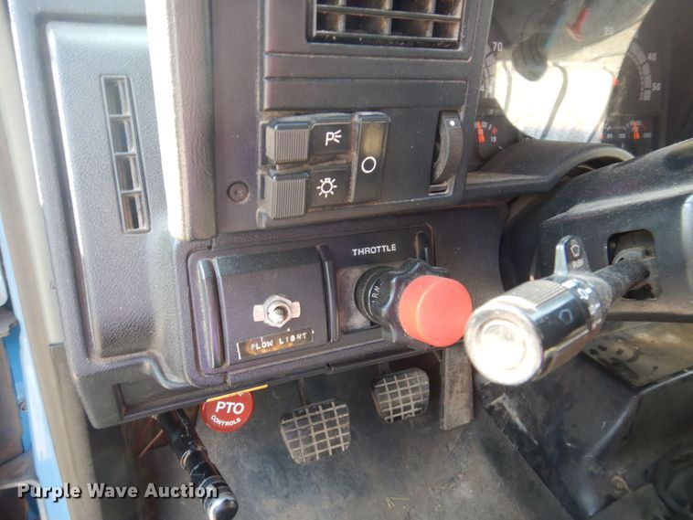 image for item DP0306 1991 GMC TopKick C6500  dump truck