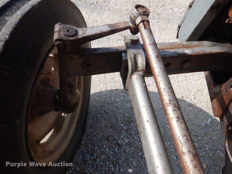 image for item DP0307 Massey Ferguson 135  tractor