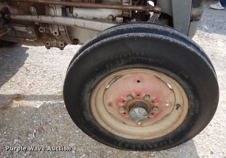 image for item DP0307 Massey Ferguson 135  tractor