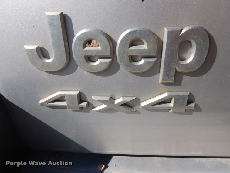 image for item DP0311 2006 Jeep Liberty  SUV