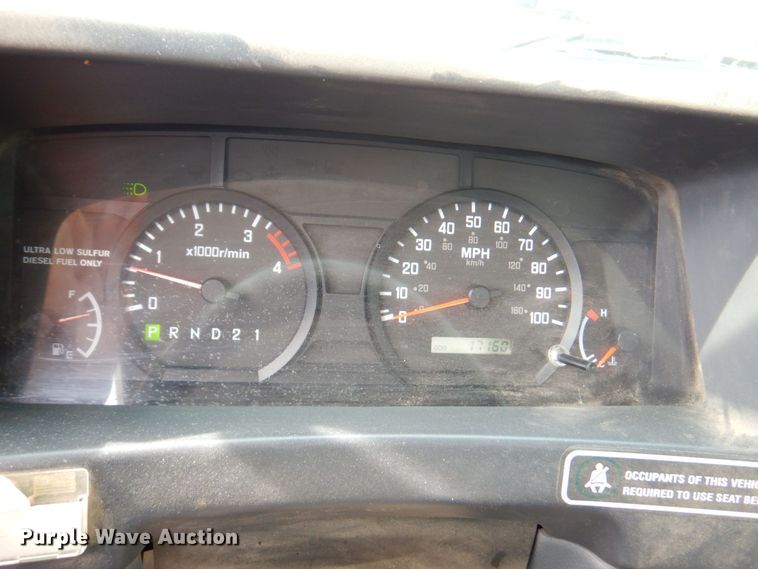 image for item DP4167 2008 GMC W5500HD  paint striping truck