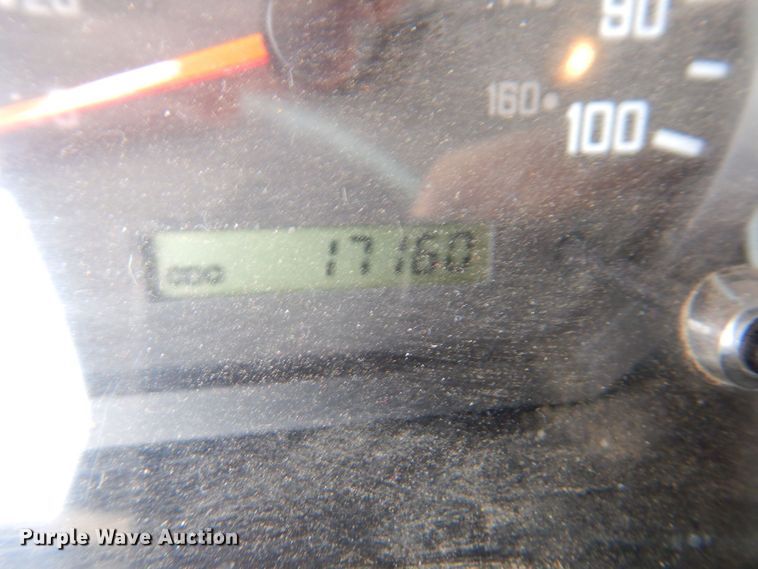 image for item DP4167 2008 GMC W5500HD  paint striping truck