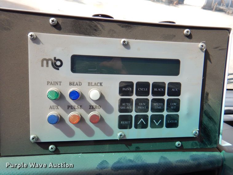 image for item DP4167 2008 GMC W5500HD  paint striping truck