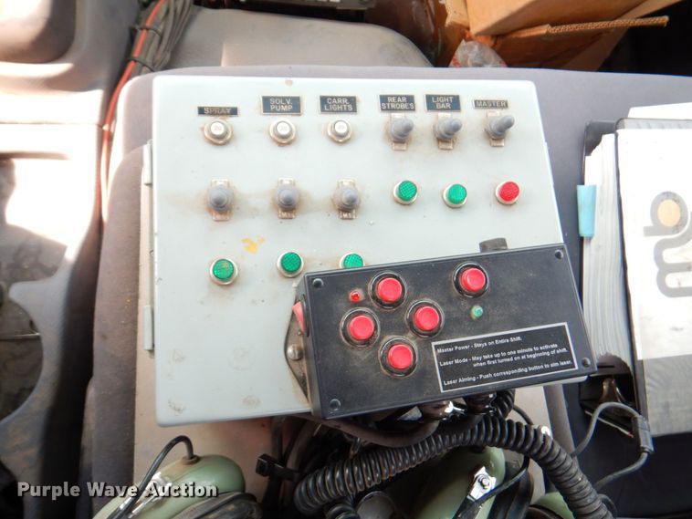 image for item DP4167 2008 GMC W5500HD  paint striping truck