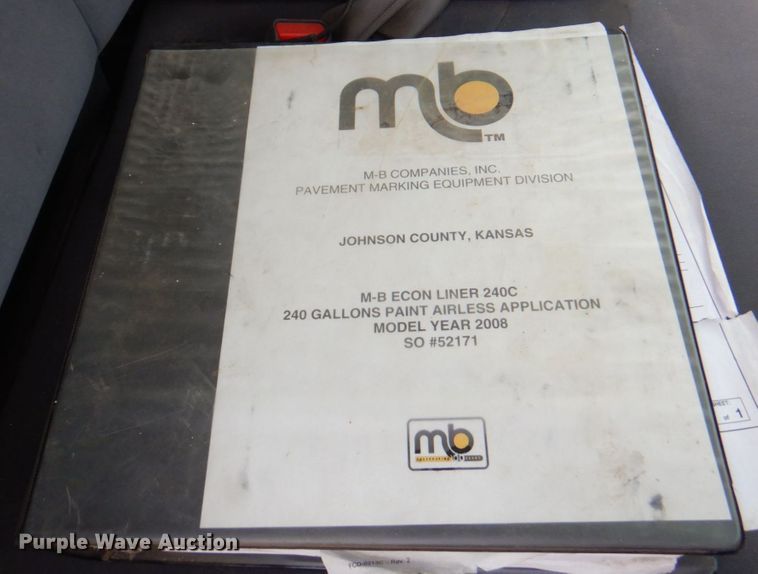 image for item DP4167 2008 GMC W5500HD  paint striping truck