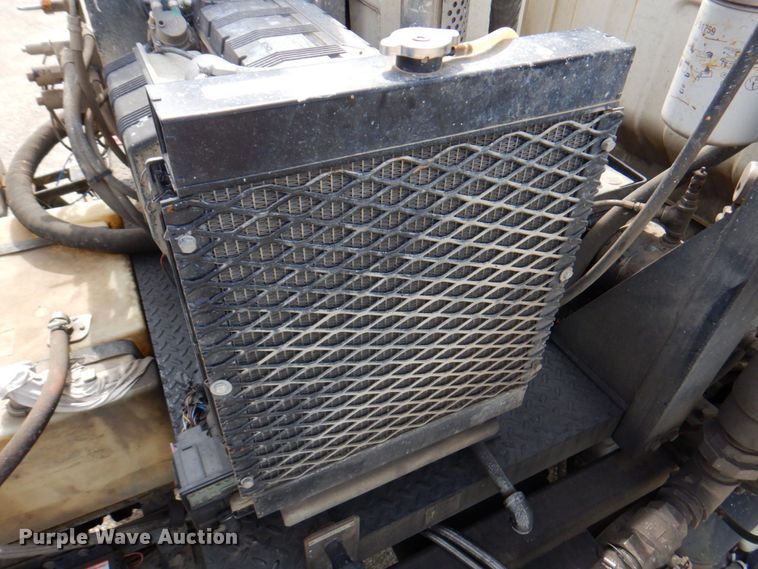 image for item DP4167 2008 GMC W5500HD  paint striping truck