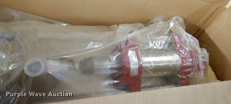 image for item DP4167 2008 GMC W5500HD  paint striping truck