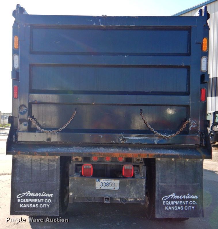 image for item DP4678 1995 Ford LT8000  dump truck