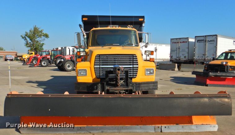 image for item DP4678 1995 Ford LT8000  dump truck