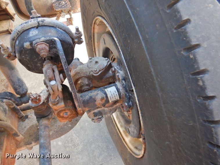 image for item DP4678 1995 Ford LT8000  dump truck