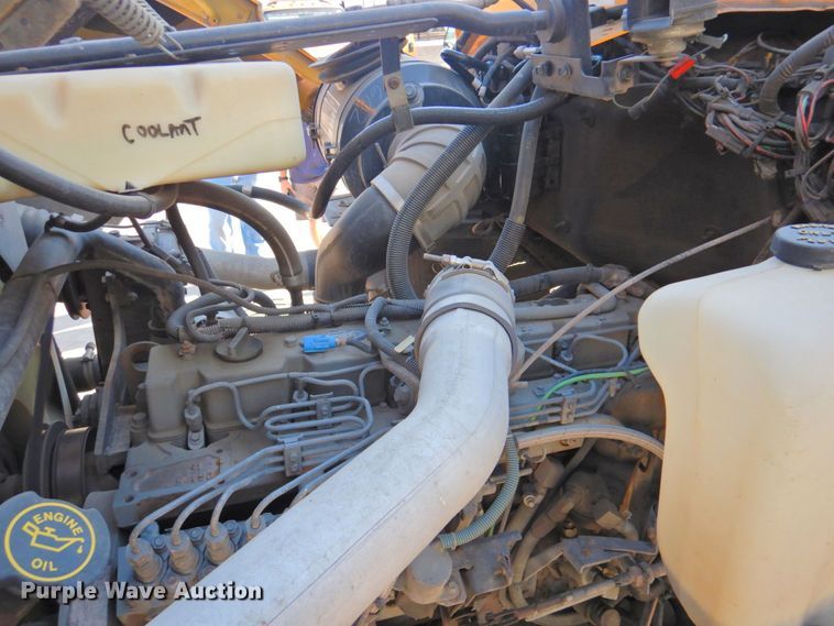 image for item DP4678 1995 Ford LT8000  dump truck