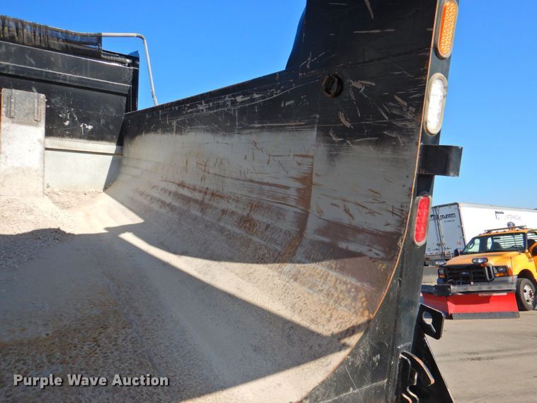 image for item DP4678 1995 Ford LT8000  dump truck